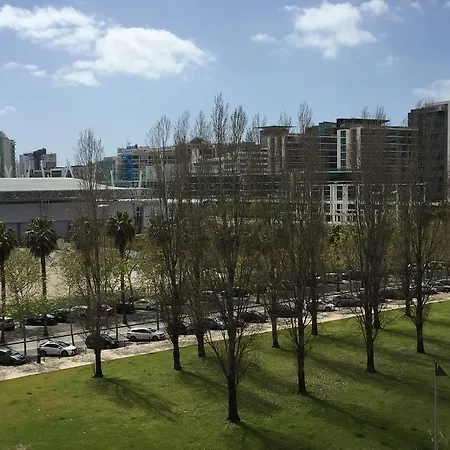 Parque Das Nacoes - Rio Tejo *
